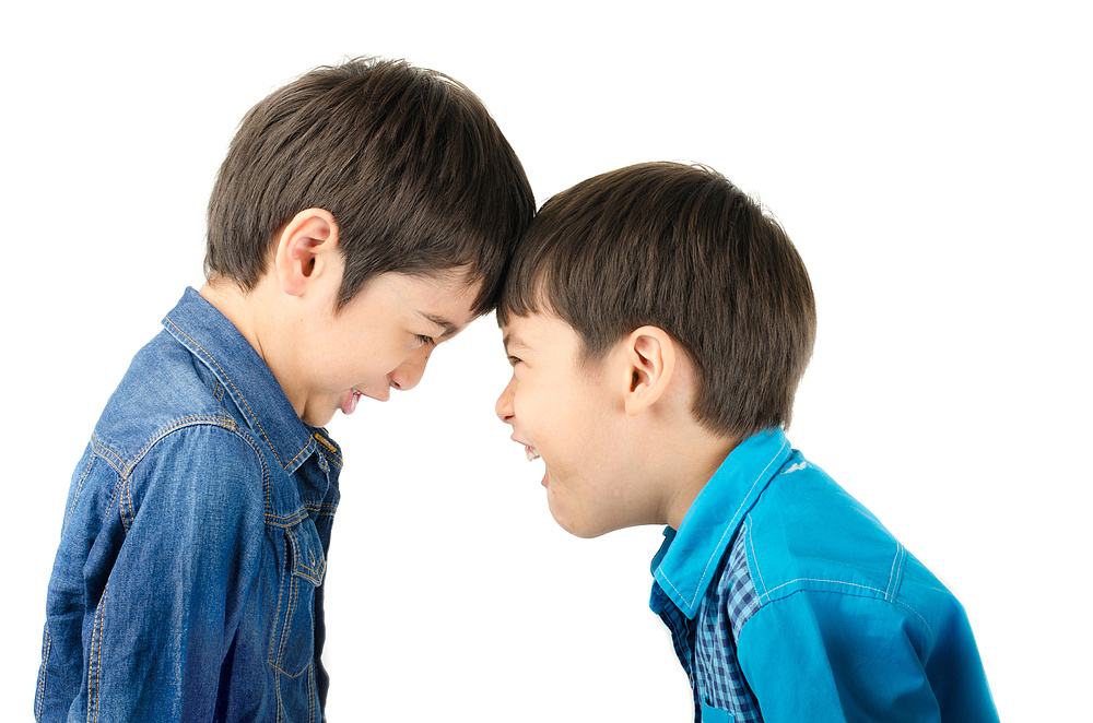 面對「兄弟不和」 偏心一方是大忌 - Parents Daily